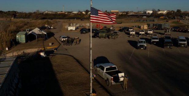 Trump da 'Texas' dedi: ABD'de sınır krizi büyüyor